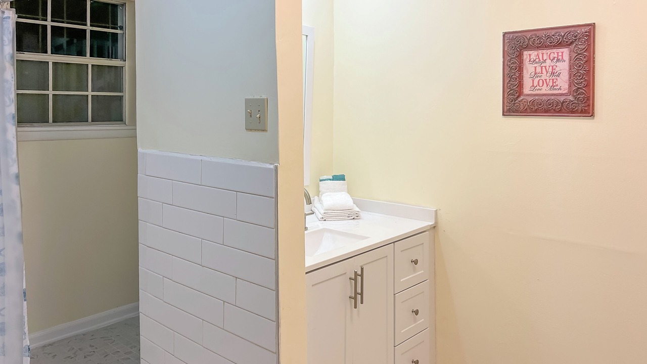 Photo of Bathroom in Mobile
