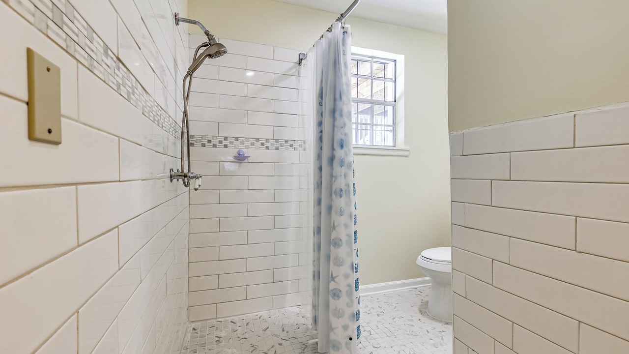 Photo of Bathroom in Mobile