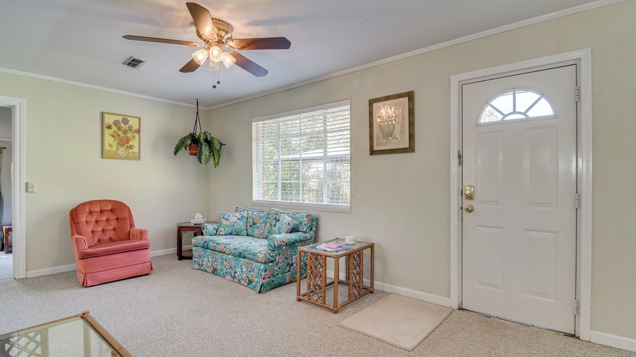 Photo of Livingroom in Augusta