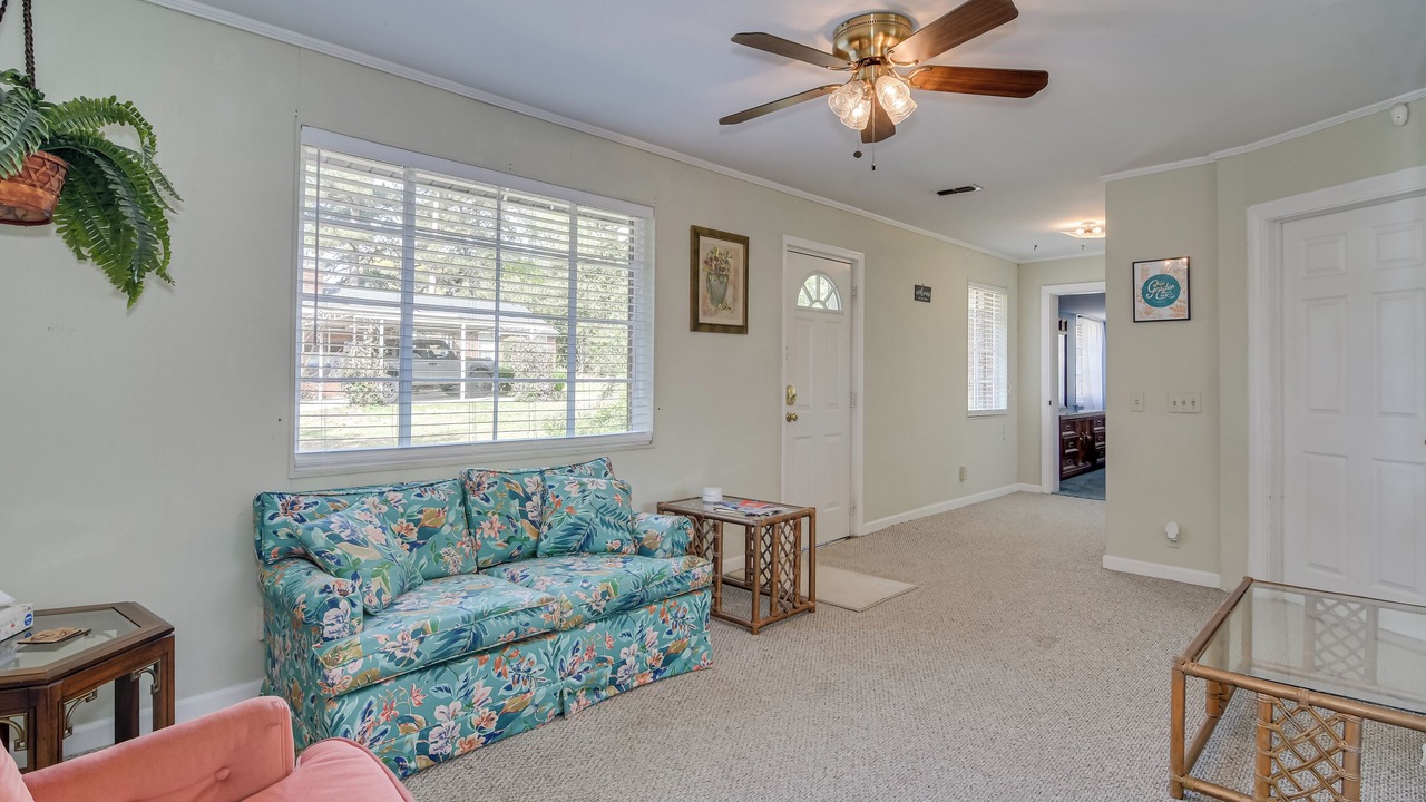 Photo of Livingroom in Augusta