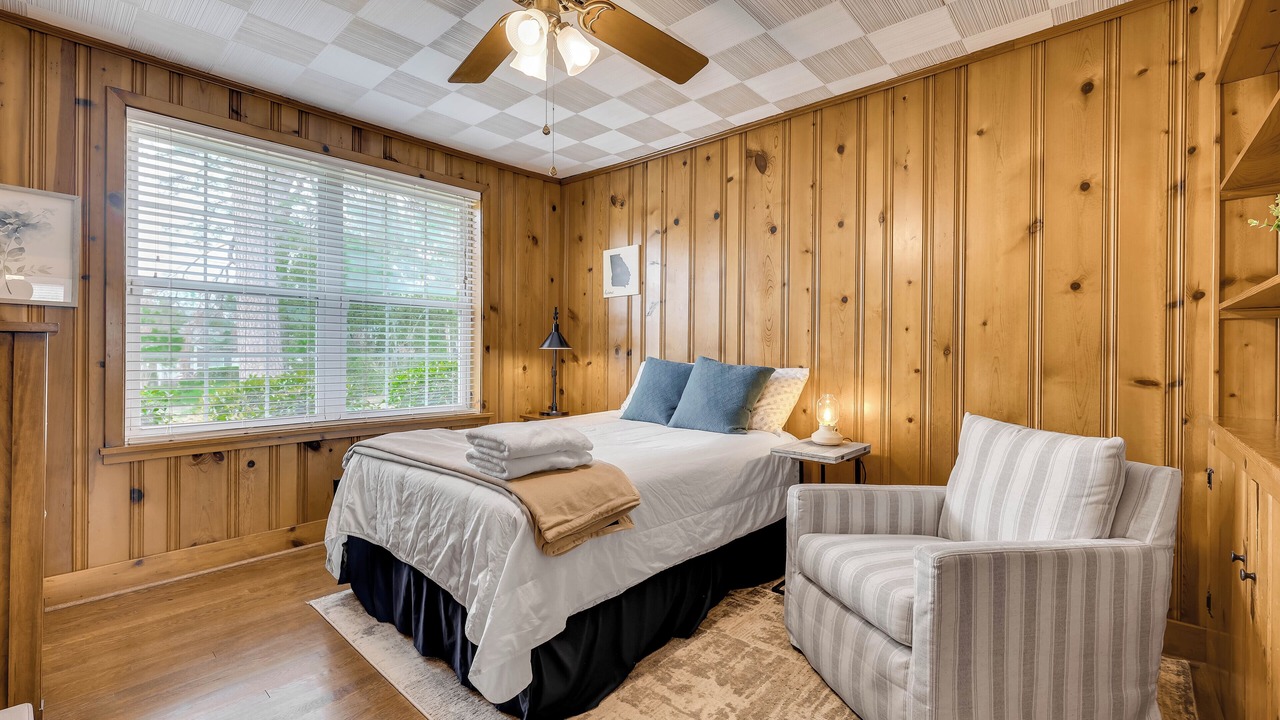 Photo of Bedroom in Augusta