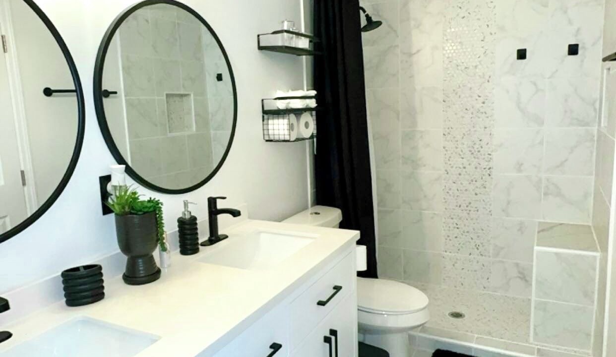 Photo of Bathroom in Forest Park