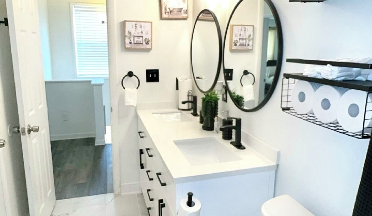 Photo of Bathroom in Forest Park