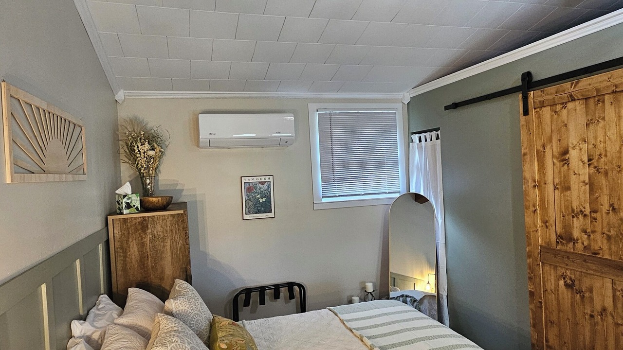 Photo of Bedroom in Hickory