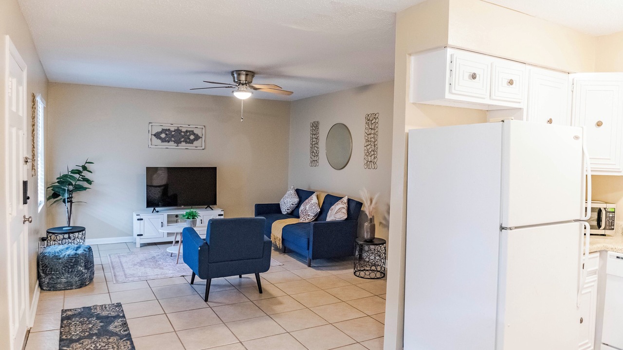 Photo of Livingroom in Bayou View