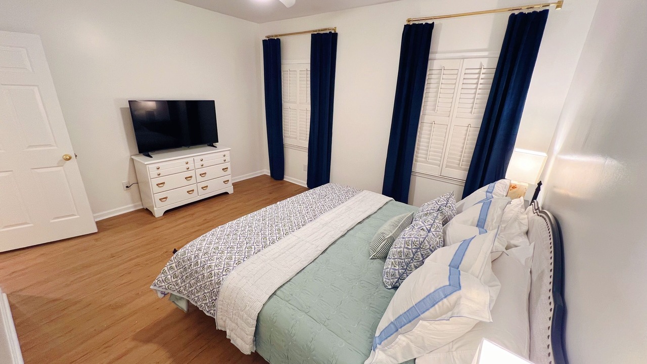 Photo of Bedroom in Summerville