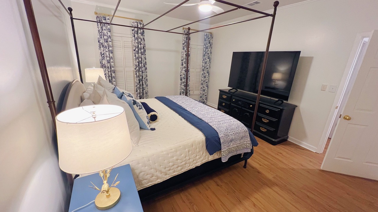 Photo of Bedroom in Summerville