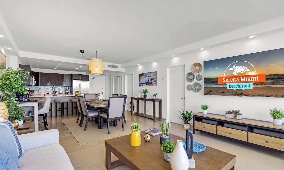 Photo of Livingroom in Mid Beach