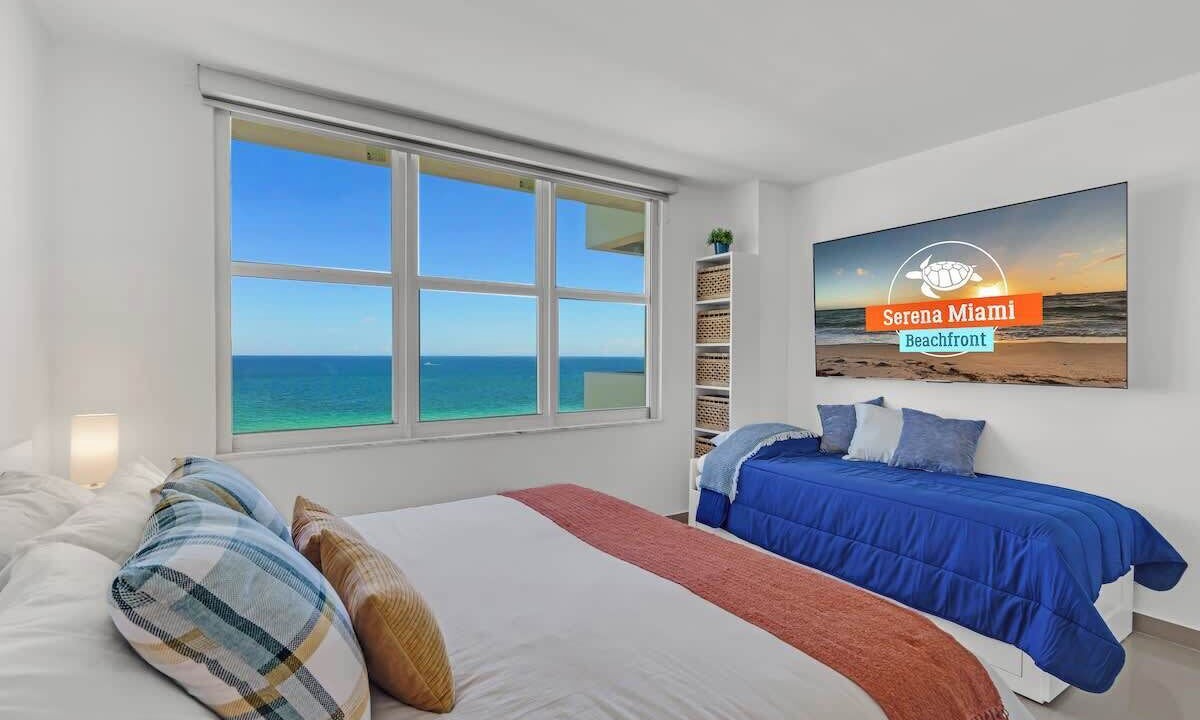 Photo of Bedroom in Mid Beach