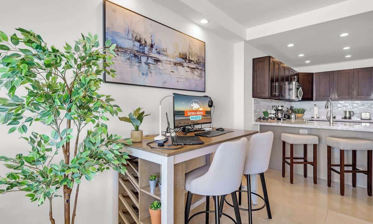 Photo of Kitchen in Mid Beach