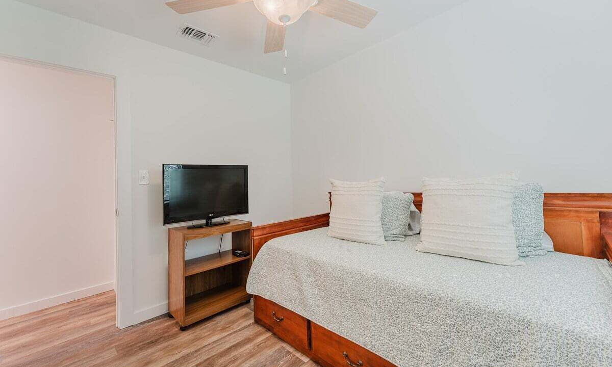 Photo of Bedroom in Saint Simons Heights
