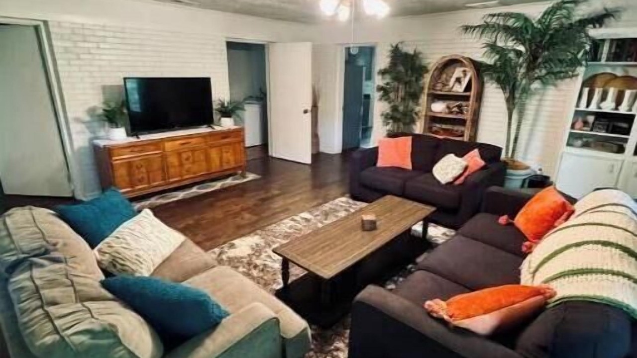 Photo of Livingroom in Shelby
