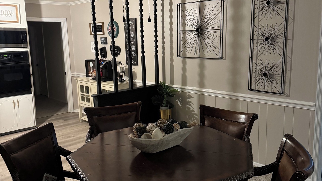 Photo of Livingroom in Jones County