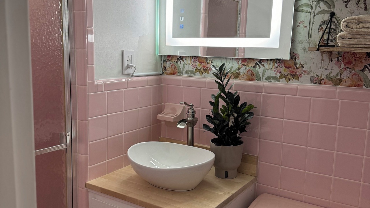 Photo of Bathroom in Jones County