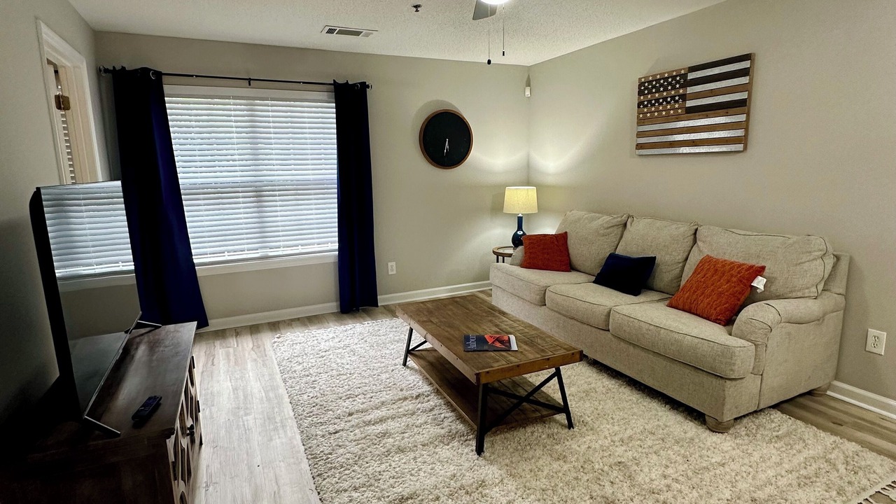 Photo of Livingroom in Auburn