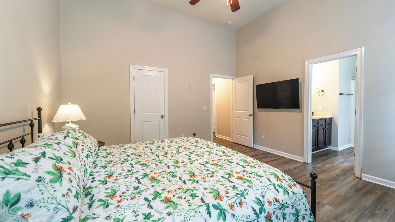 Photo of Bedroom in Grovetown