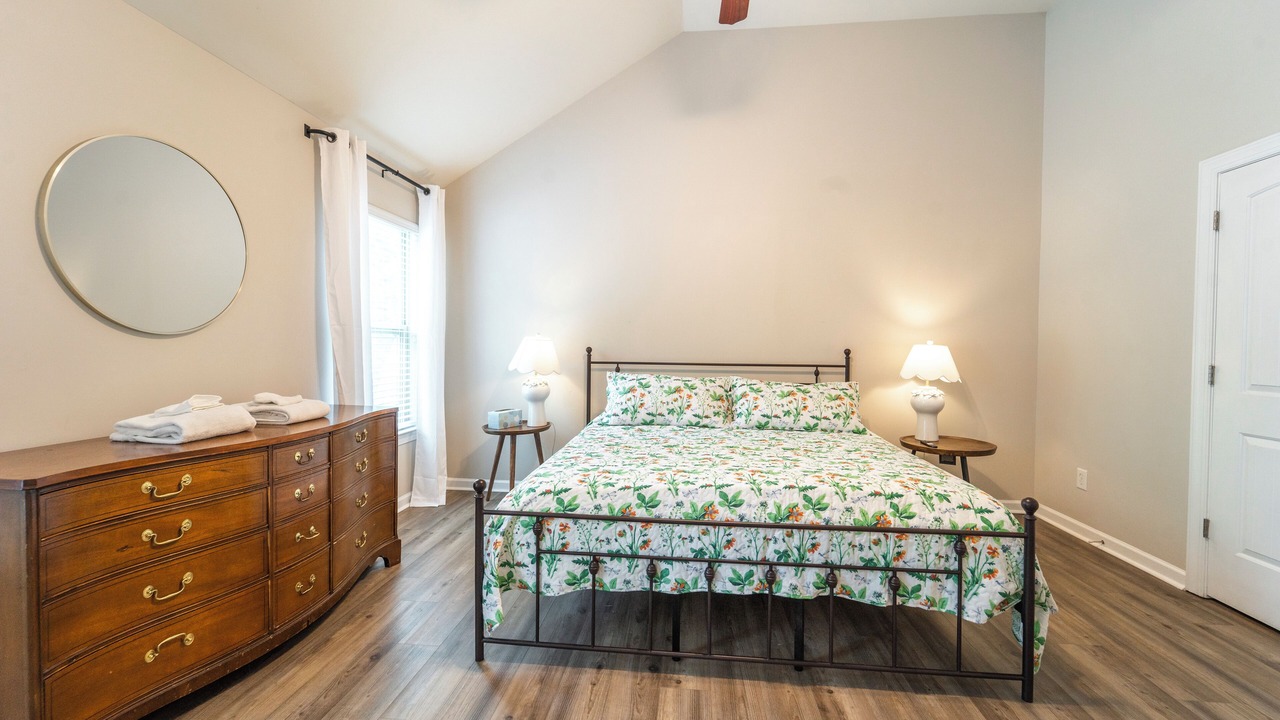 Photo of Bedroom in Grovetown