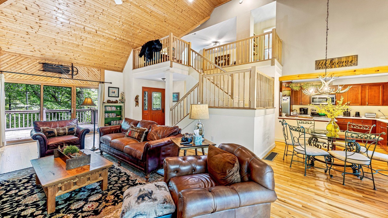 Photo of Livingroom in Lake Toxaway