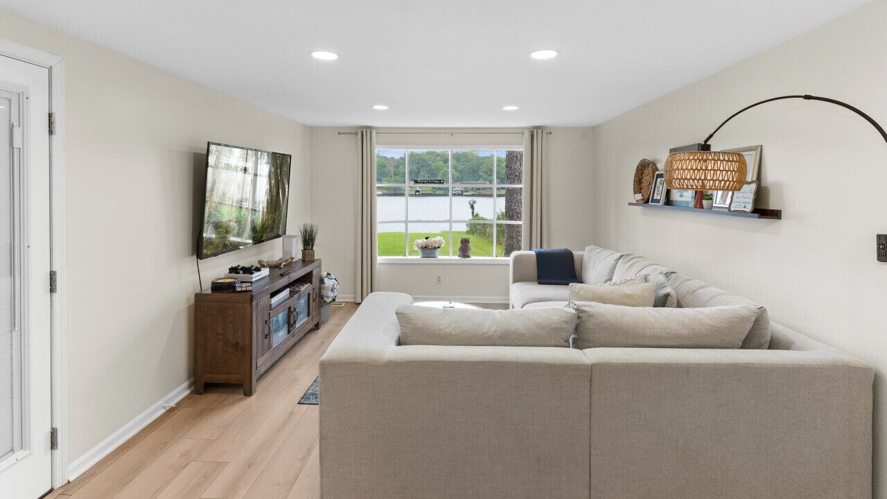 Photo of Livingroom in Eatonton