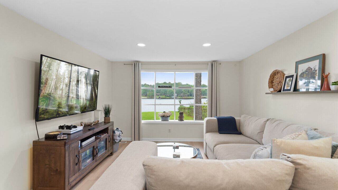 Photo of Livingroom in Eatonton