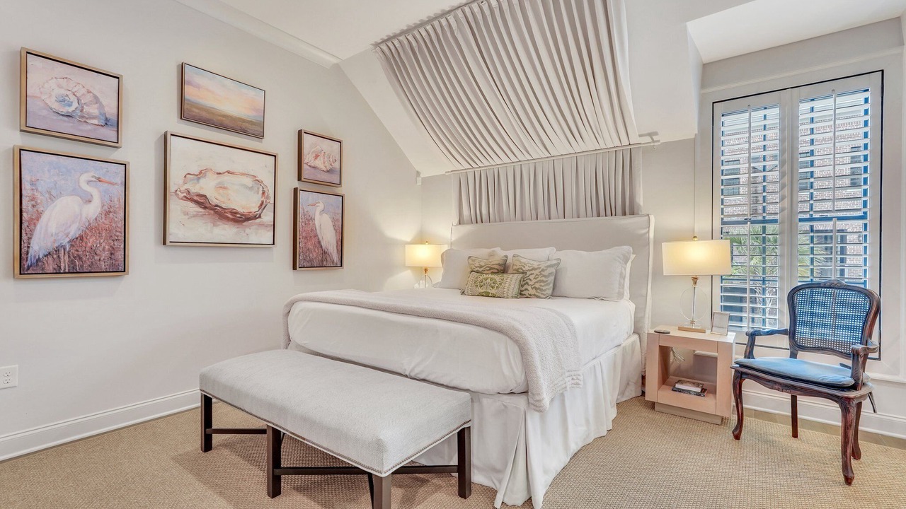 Photo of Bedroom in Hitch Village - Fred Wessels Homes