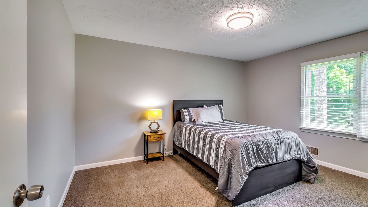 Photo of Bedroom in Kennesaw