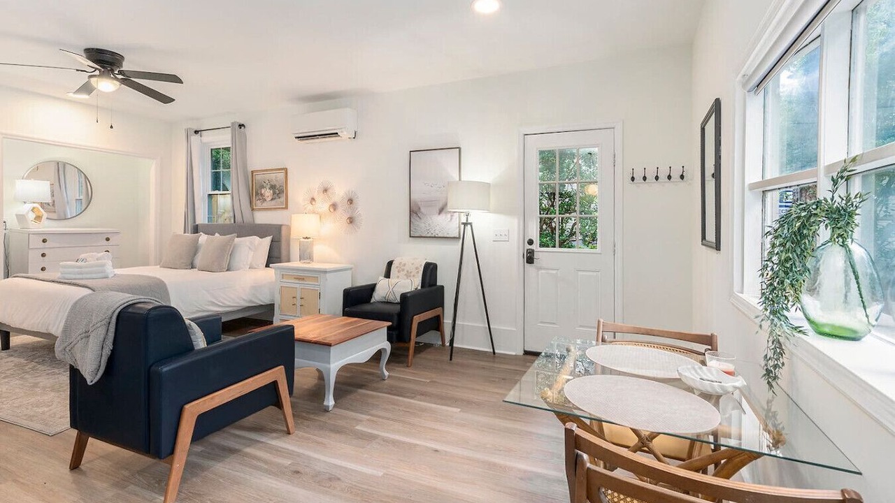 Photo of Bedroom in Charleston