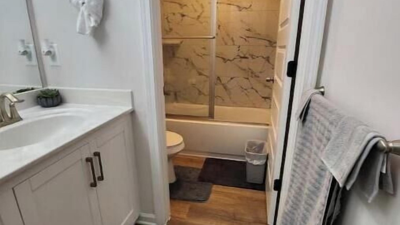 Photo of Bathroom in Riverdale