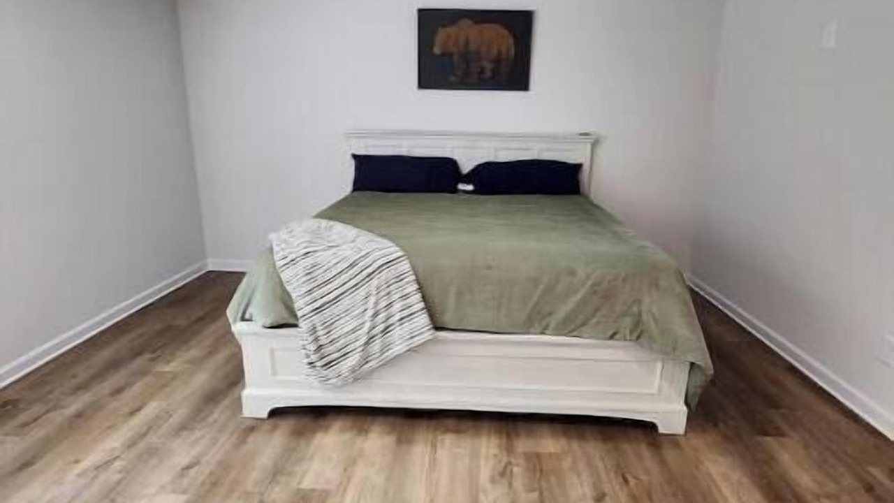 Photo of Bedroom in Riverdale
