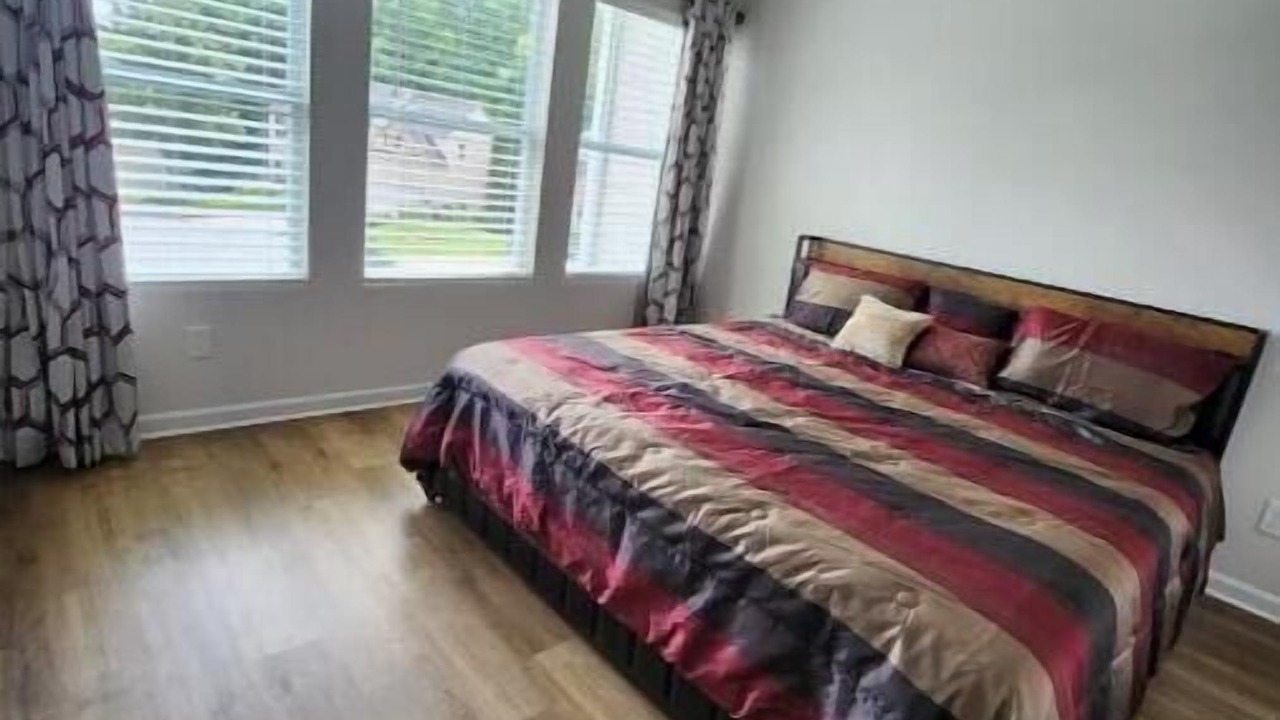 Photo of Bedroom in Riverdale