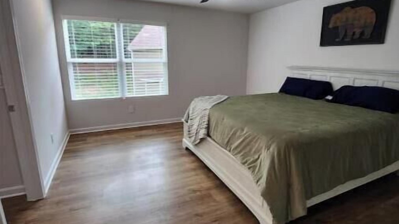 Photo of Bedroom in Riverdale