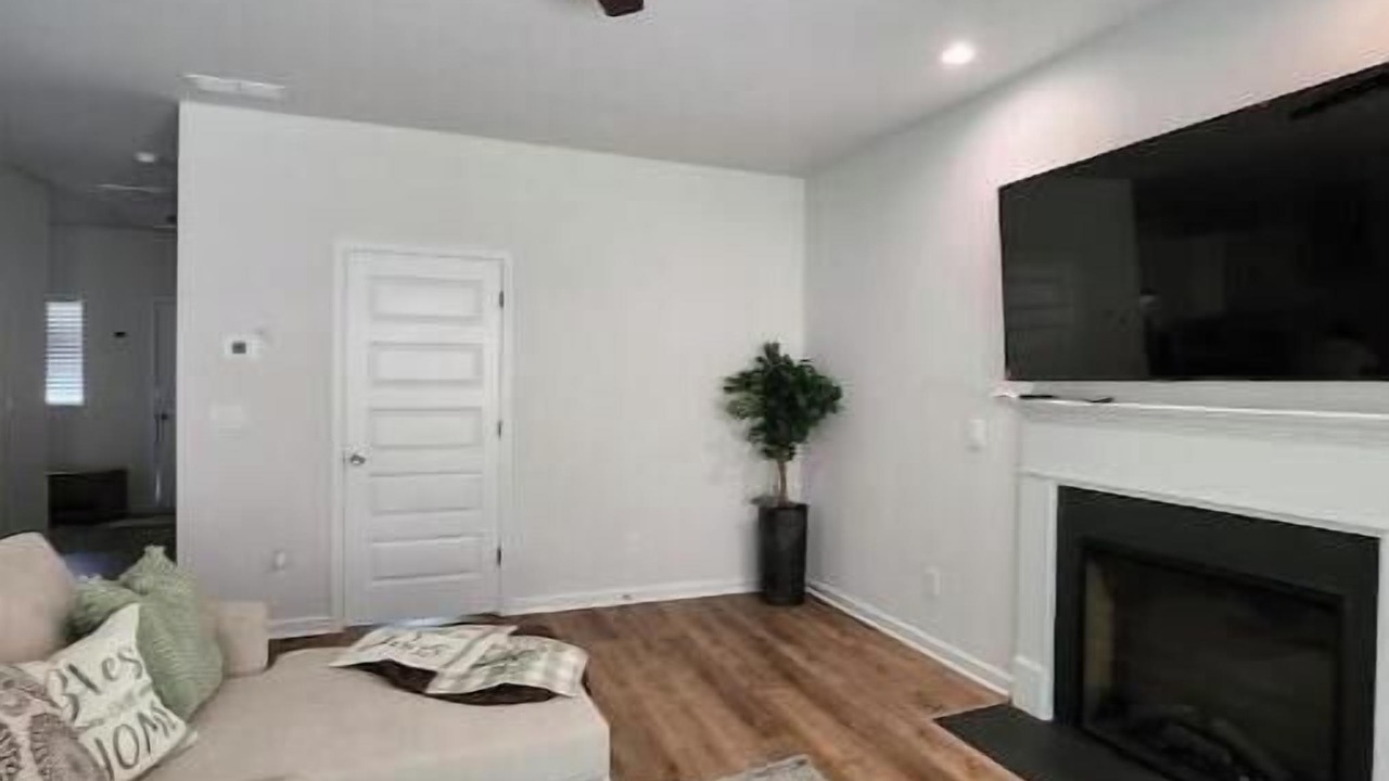 Photo of Livingroom in Riverdale