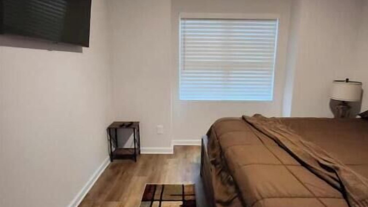 Photo of Bedroom in Riverdale