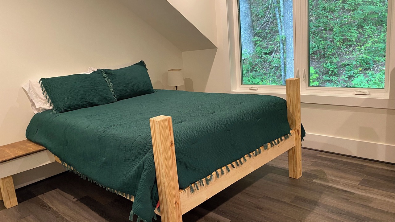 Photo of Bedroom in Black Mountain
