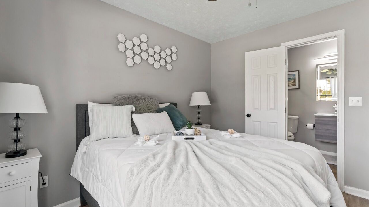 Photo of Bedroom in Irondale