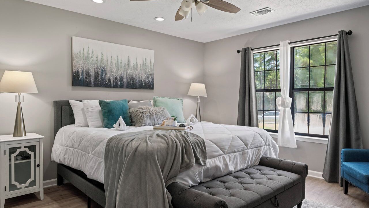 Photo of Bedroom in Irondale