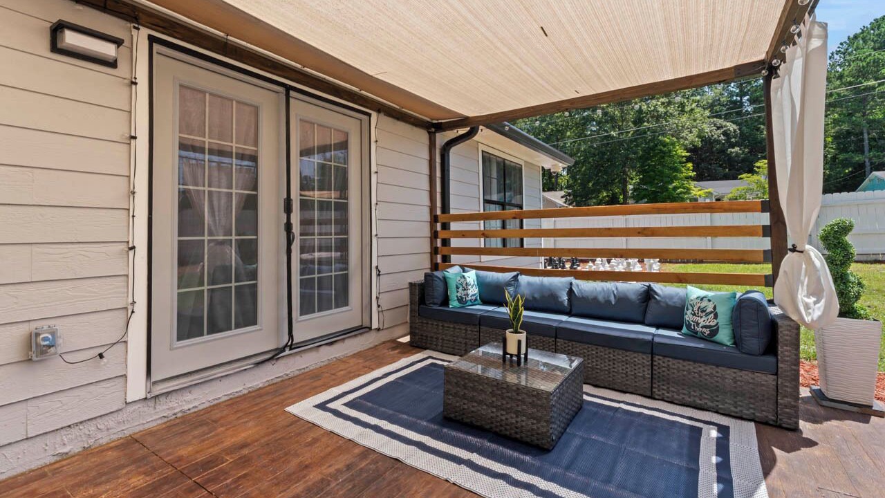 Photo of Patio Balcony in Irondale