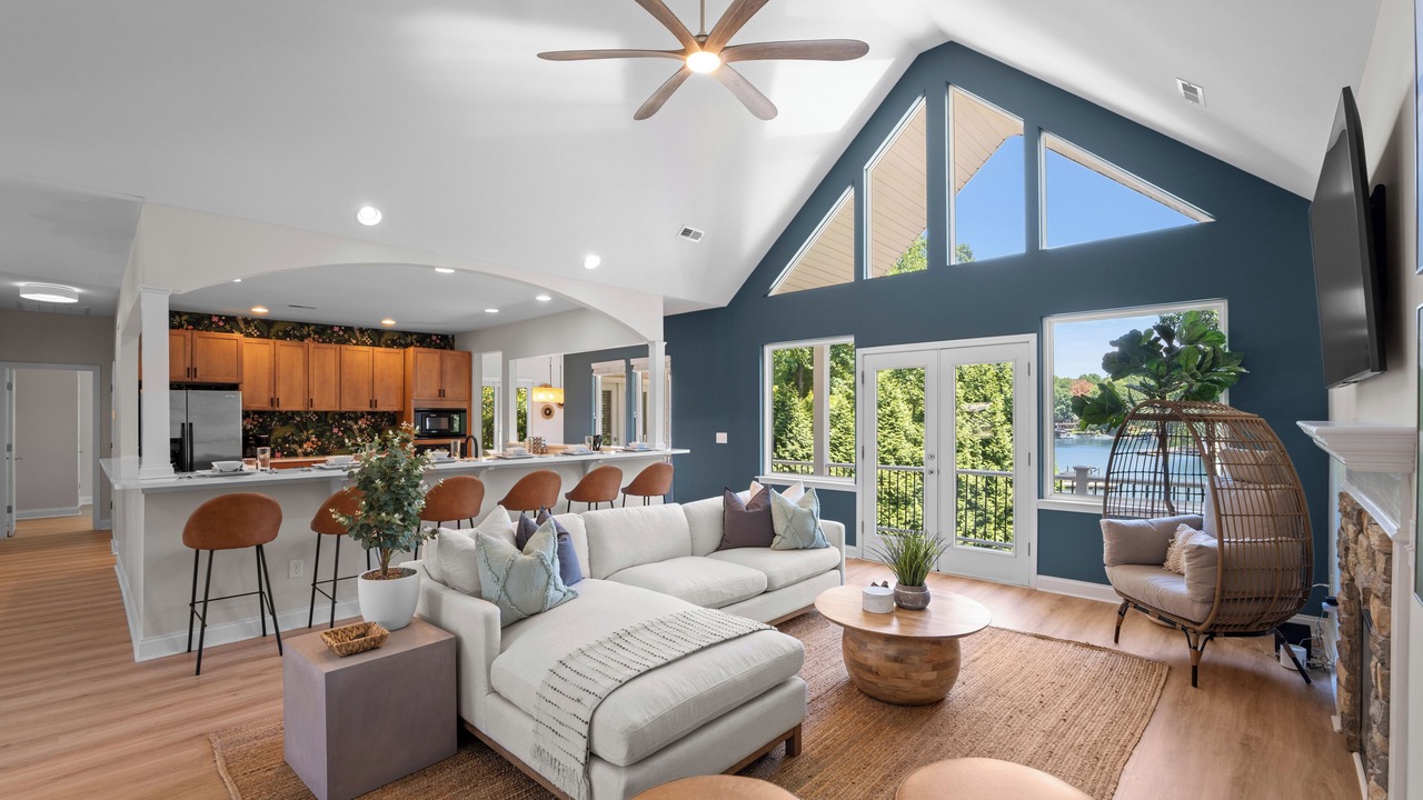 Photo of Livingroom in Mooresville