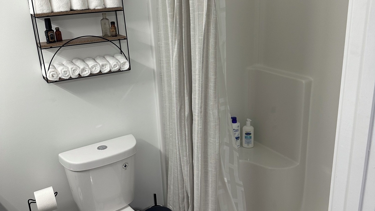 Photo of Bathroom in Lee County