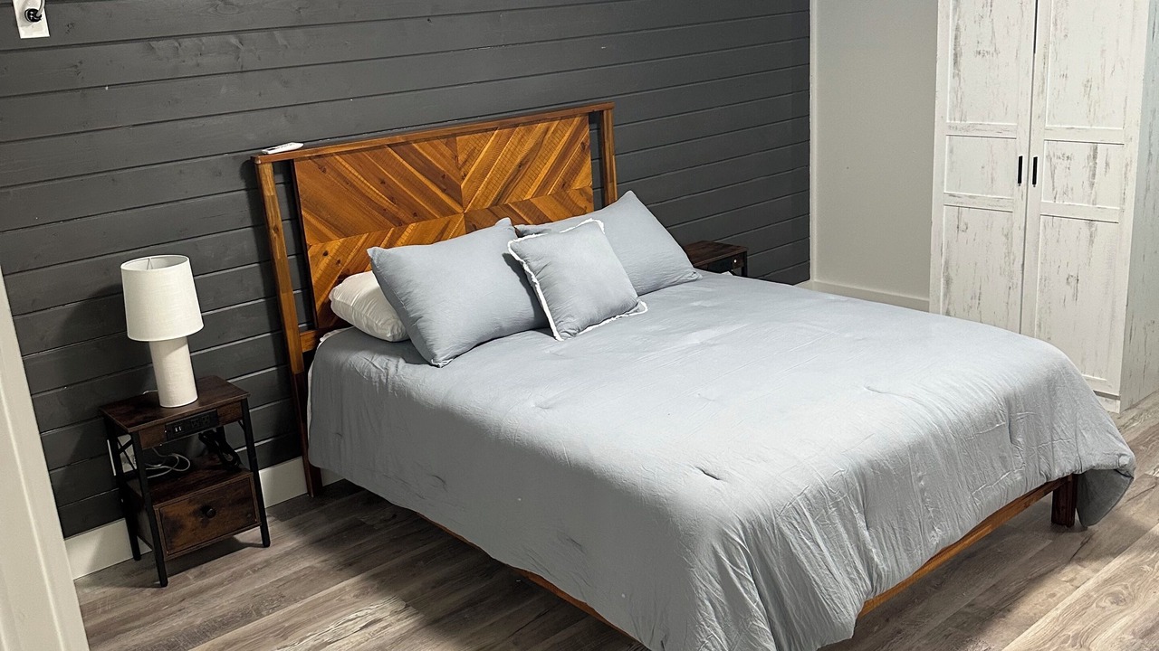 Photo of Bedroom in Lee County