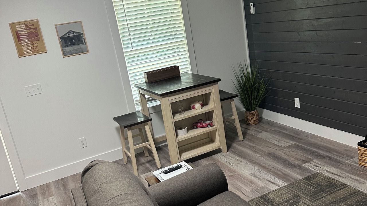 Photo of Livingroom in Lee County