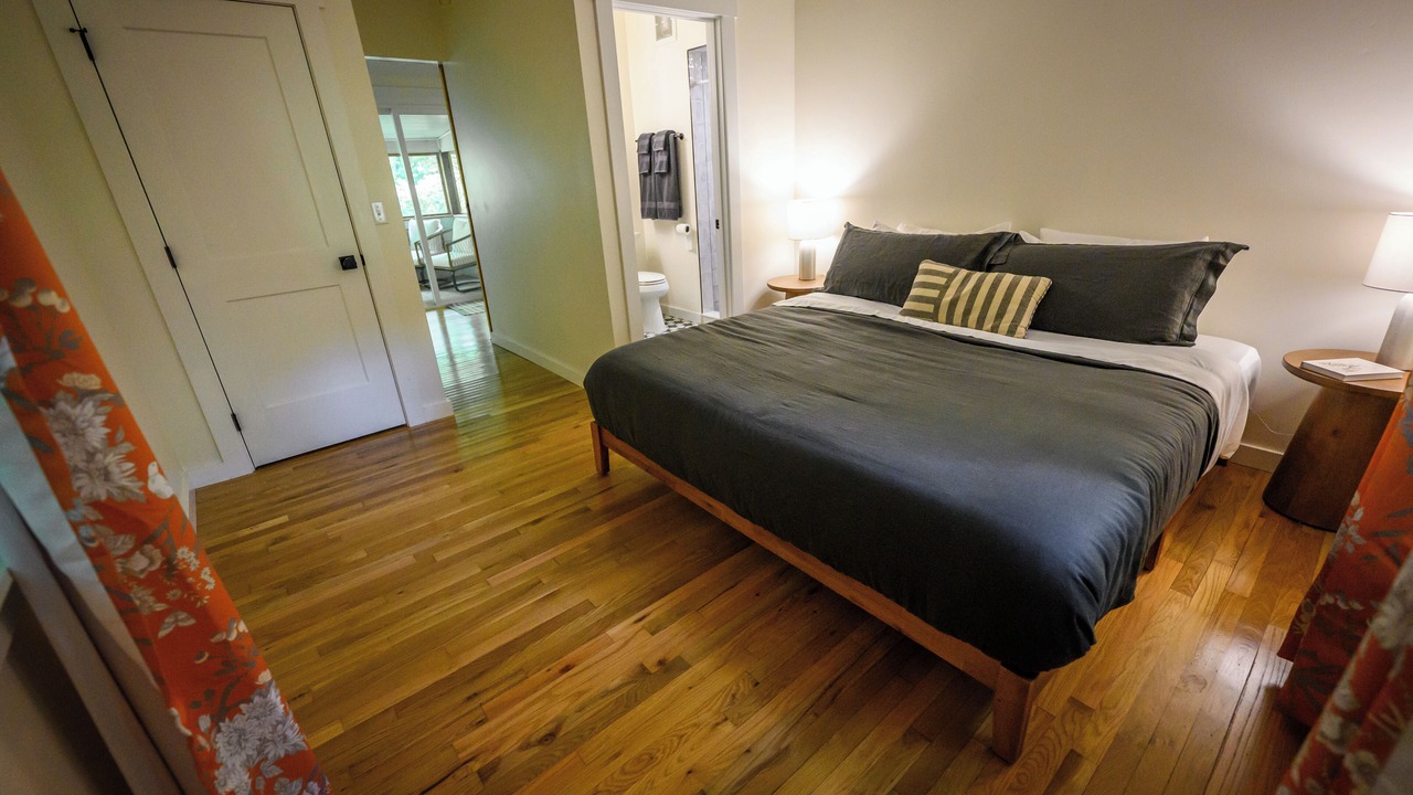 Photo of Bedroom in Mars Hill