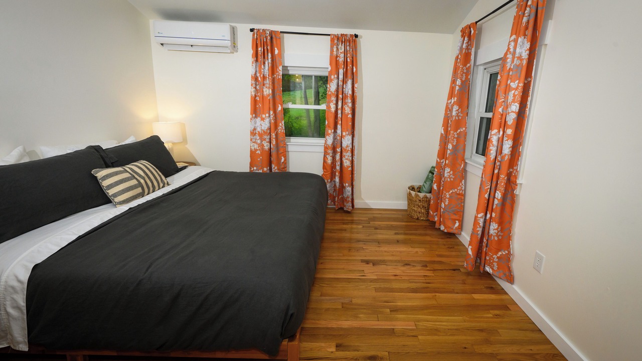 Photo of Bedroom in Mars Hill