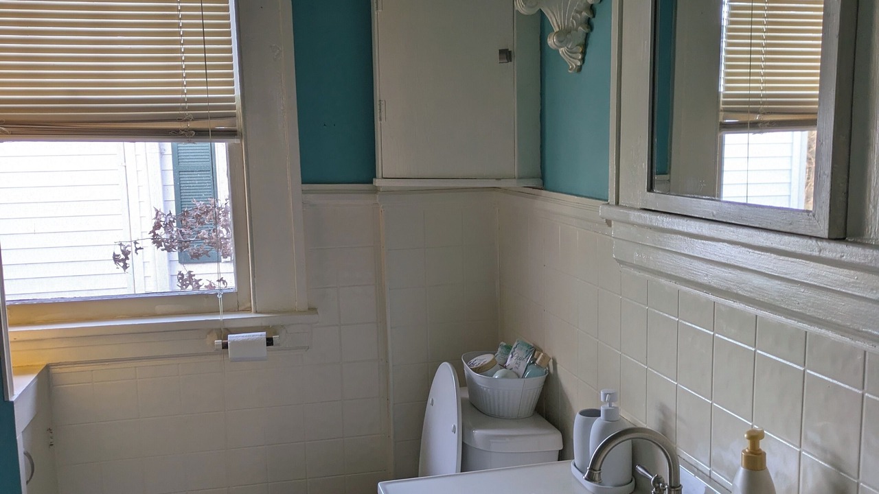 Photo of Bathroom in Falconhurst