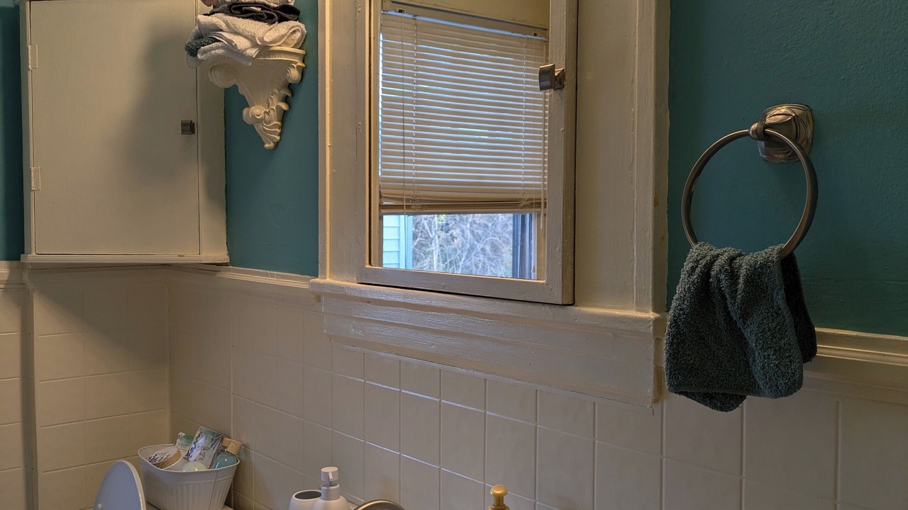 Photo of Bathroom in Falconhurst