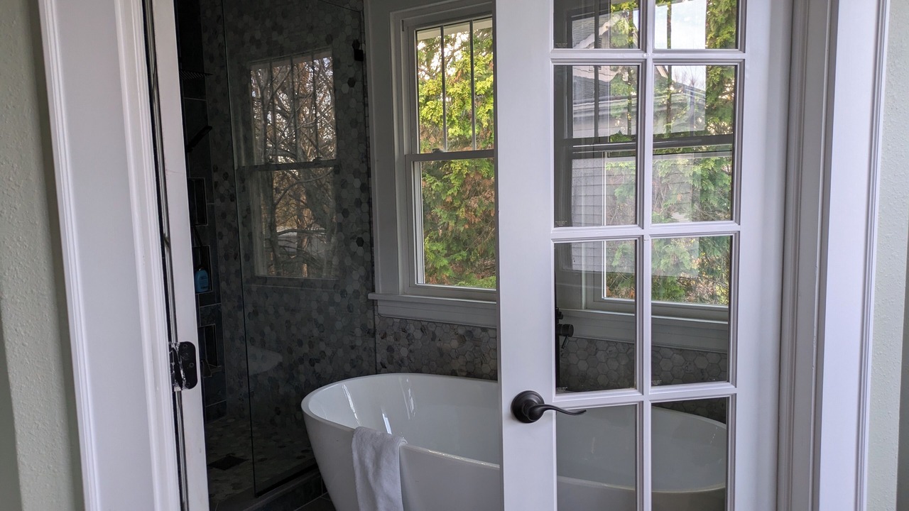 Photo of Bathroom in Falconhurst