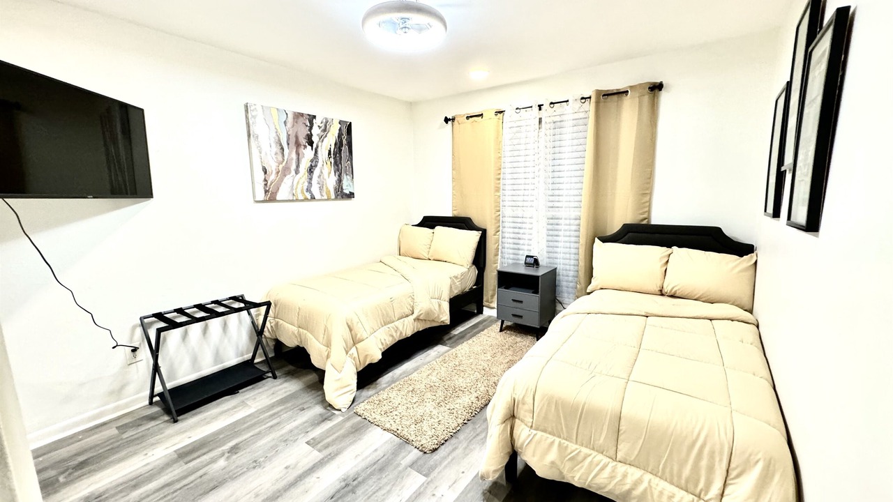 Photo of Bedroom in Forest Park