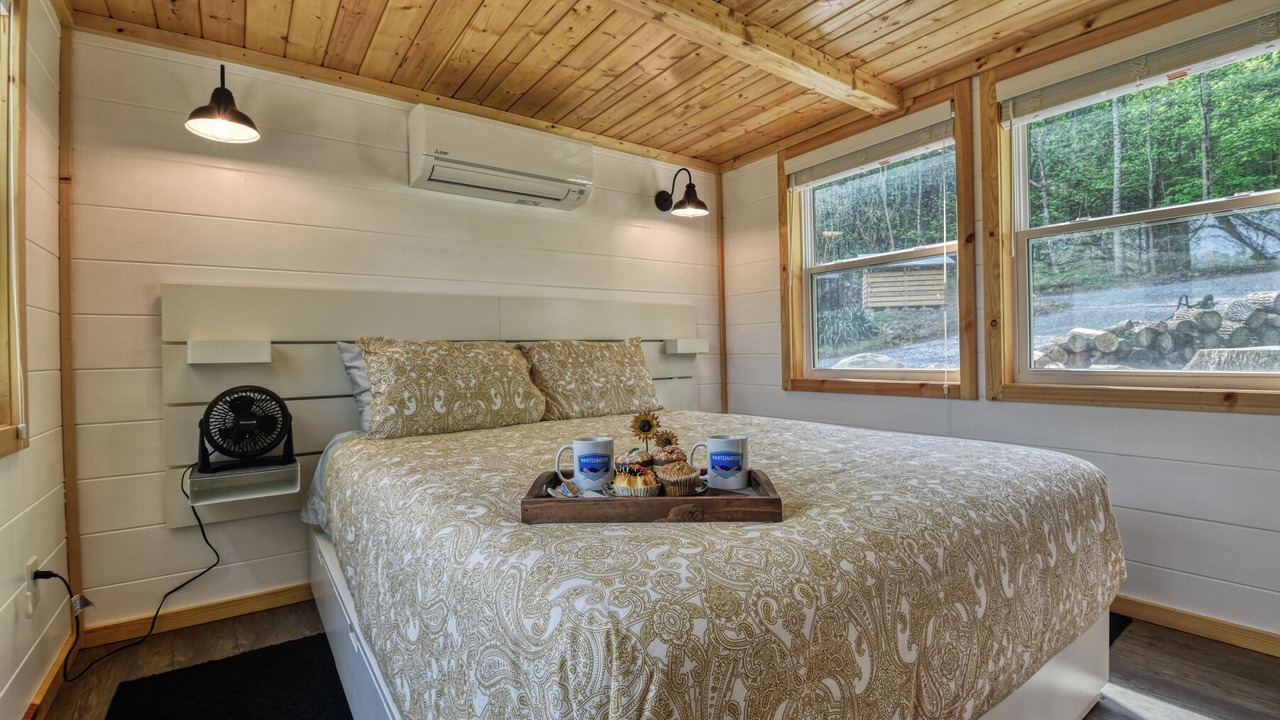 Photo of Bedroom in Newport