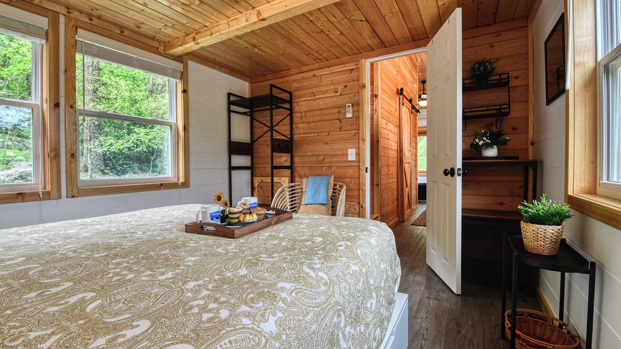 Photo of Bedroom in Newport
