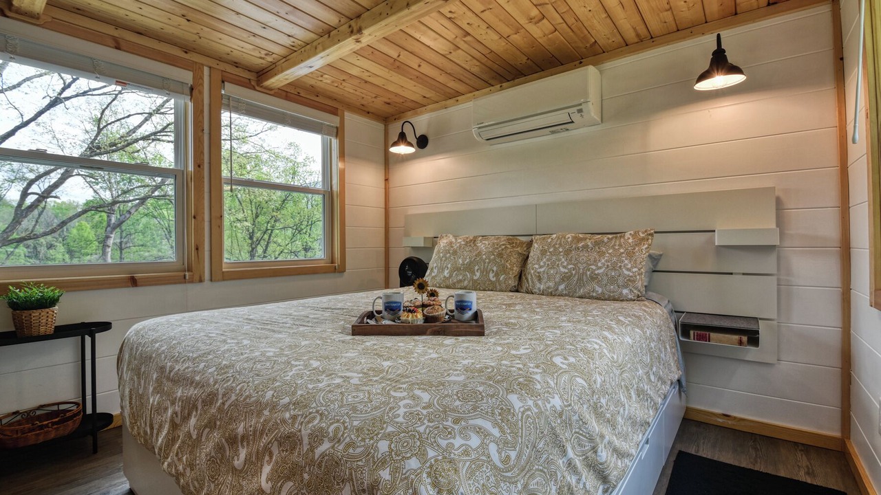Photo of Bedroom in Newport